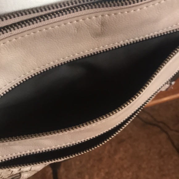 ELLIOT LUCCA SHOULDER BAG - Picture 5 of 11